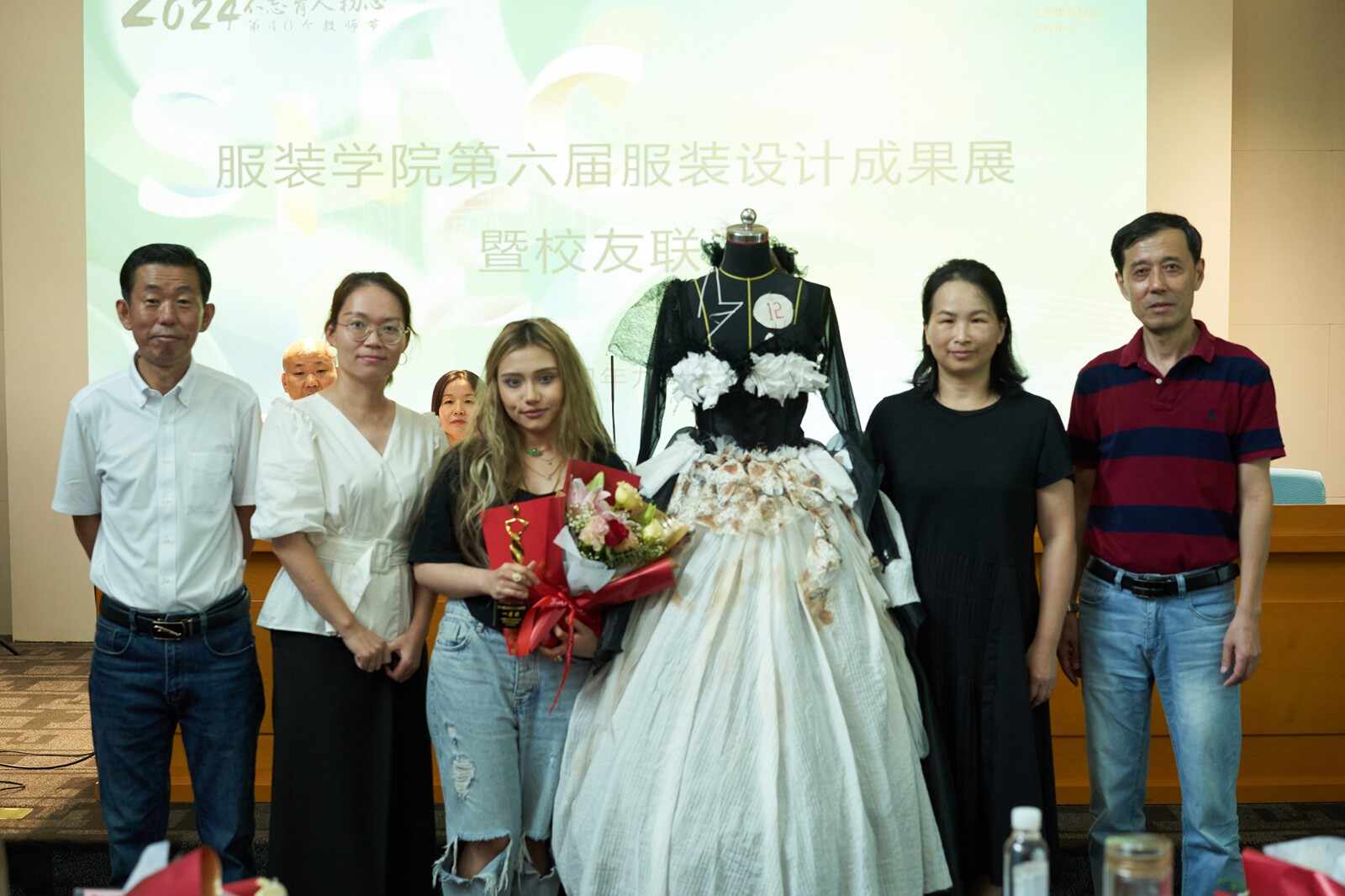 SIFEC服装学院第六届服装设计成果展暨校友联谊会成功举行